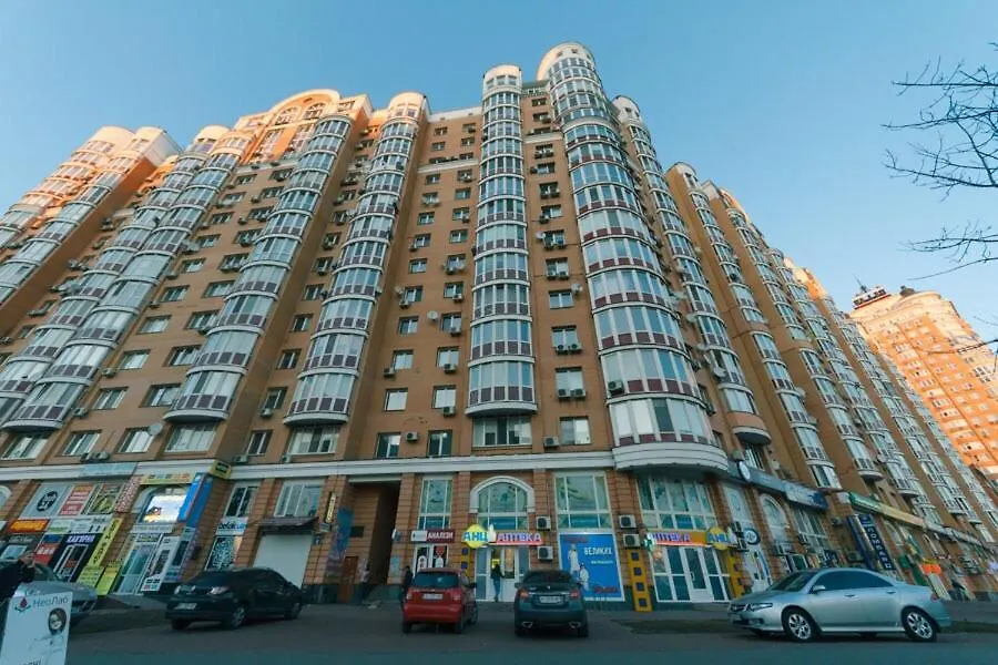 Spacious Apartments With 3 Bedrooms Obolon Metro Minsk Kiev 0*,
