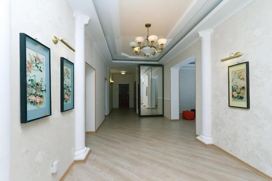 Spacious Apartments With 3 Bedrooms Obolon Metro Minsk Kiev Oekraïne